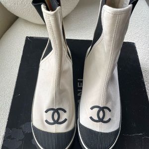 Vintage Chanel high rise canvas sneaker